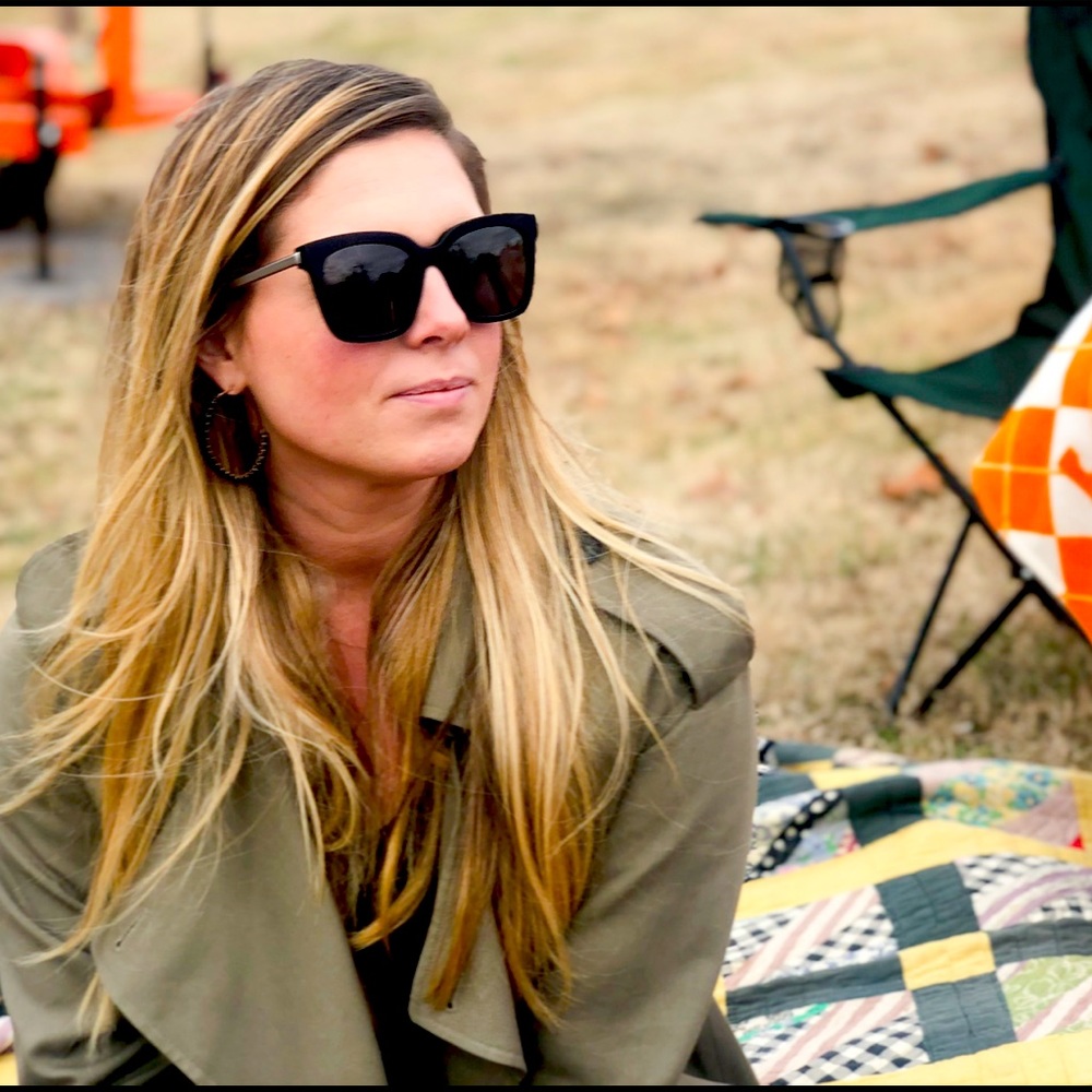 Meet your Posher, Emily